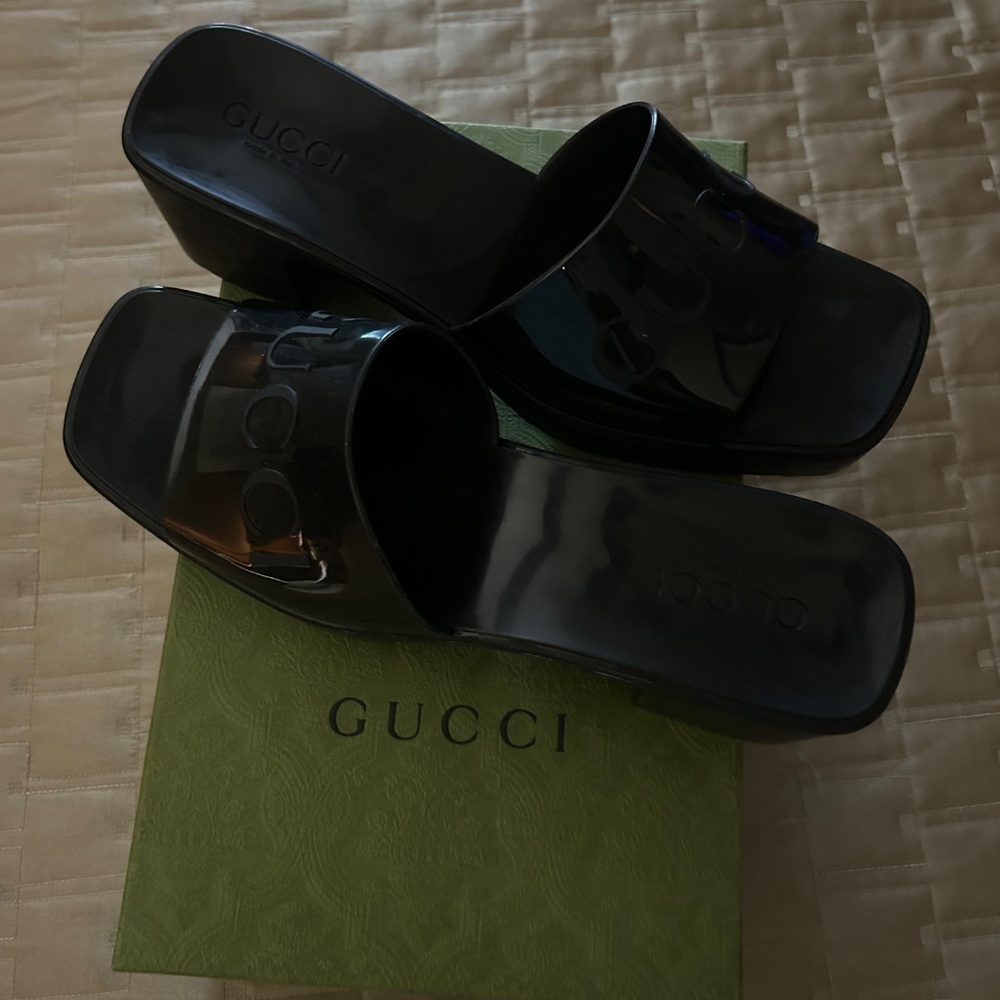 Gucci Slides - Picture 4 of 5